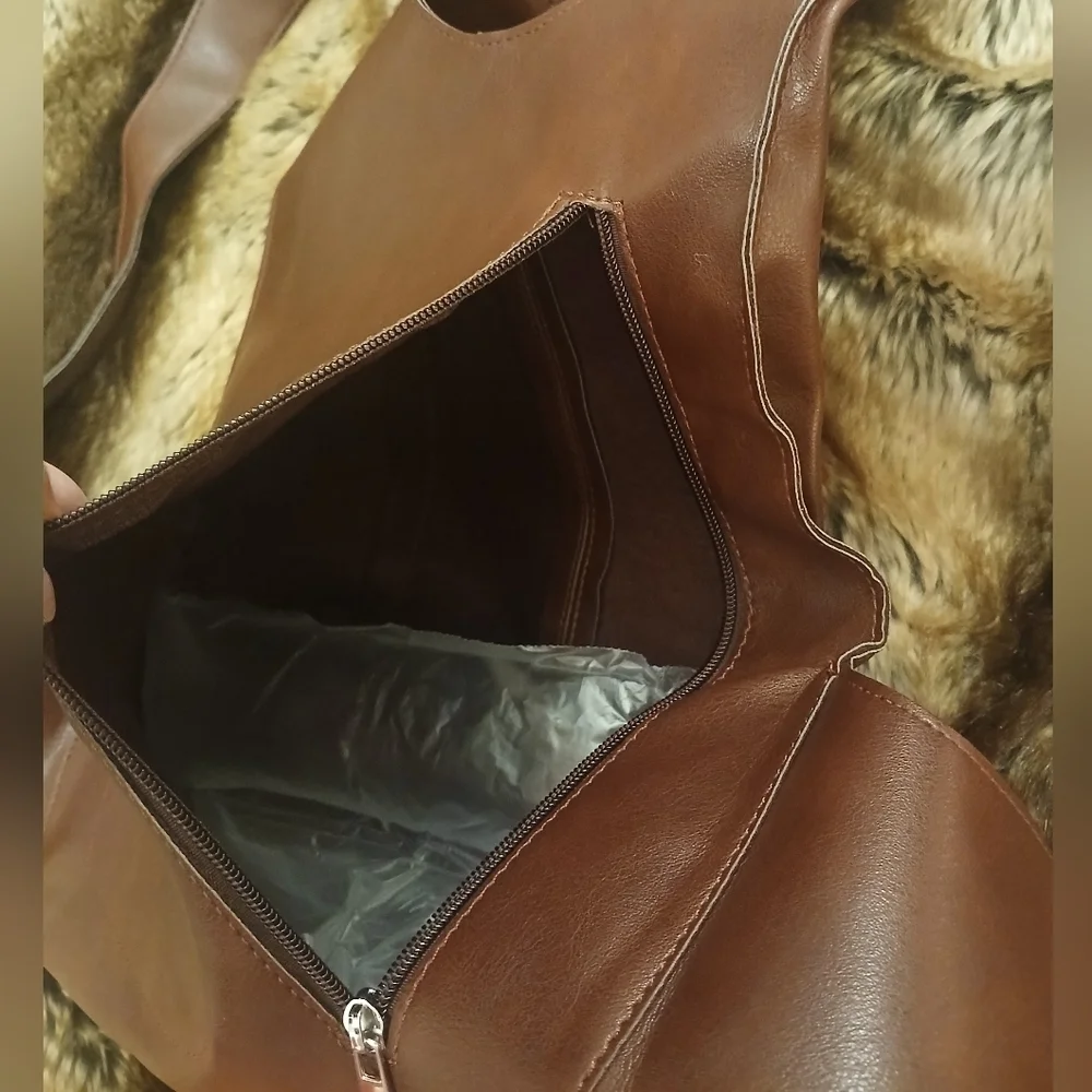 Rugged Vintage FAUX Leather Backpack - Oil-WaxedPU, Waterproof Daypack Unisex​​​
